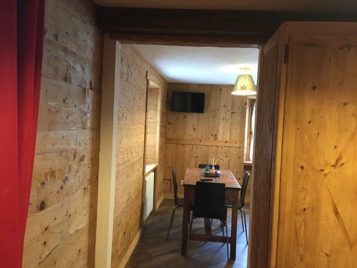 Maison D'Antan Alloggio Ad Uso Turistico Vda Charvensod N 0022 Аоста Екстериор снимка